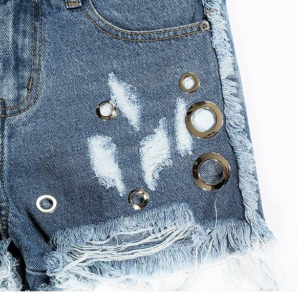 NWT POL Women's High Rise Destructed Frayed Hem Denim Shorts - Picture 5 of 9